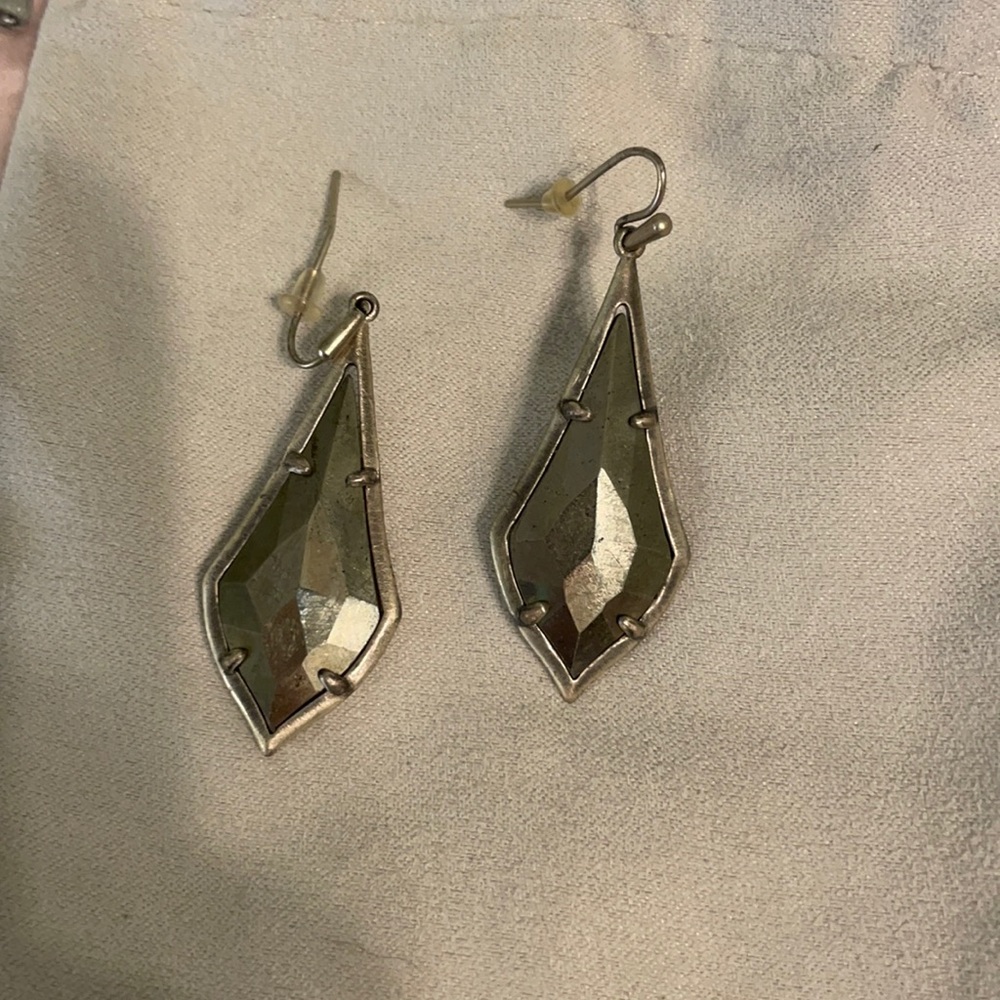 Pewter Kendra earrings